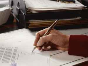 Какие нужны документы для вступления в наследство по завещанию на дом